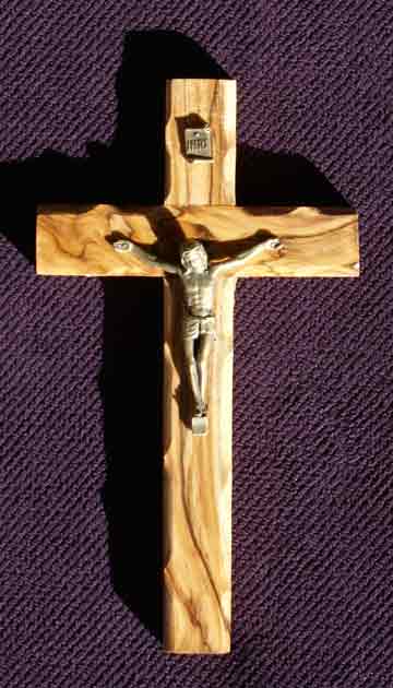 crucifix latin medium