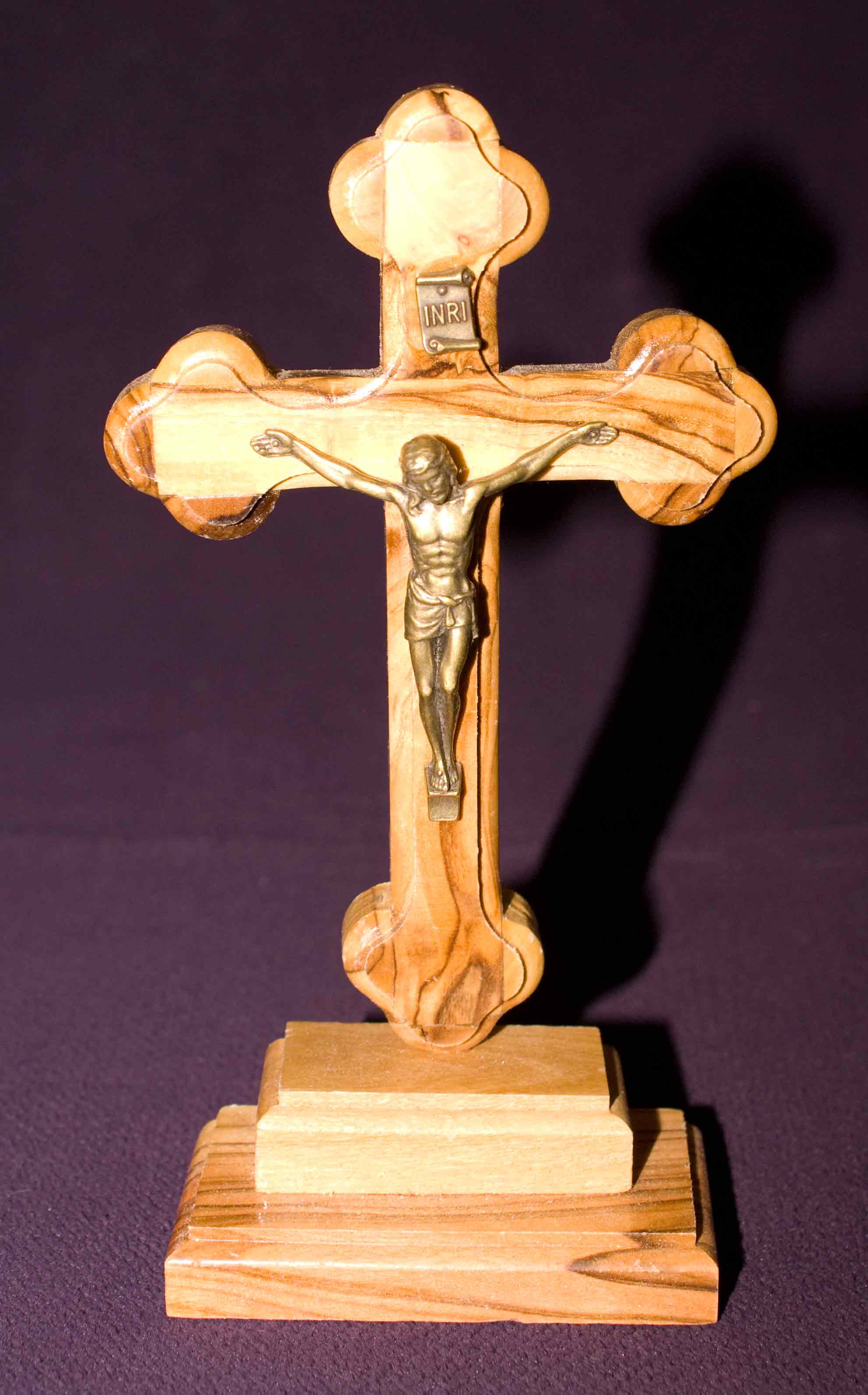 crucifix standing sm